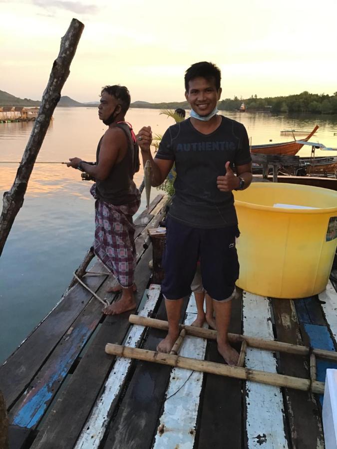 Homestay&Chaoleyseafoodrestaurant Ko Pu ภายนอก รูปภาพ