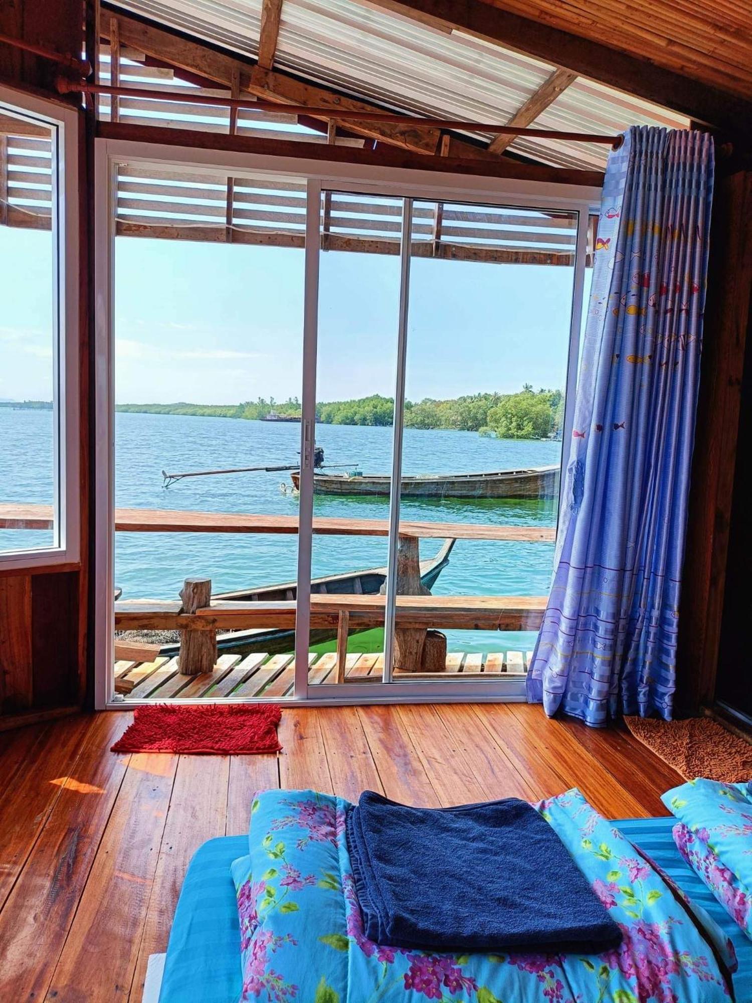 Homestay&Chaoleyseafoodrestaurant Ko Pu ภายนอก รูปภาพ